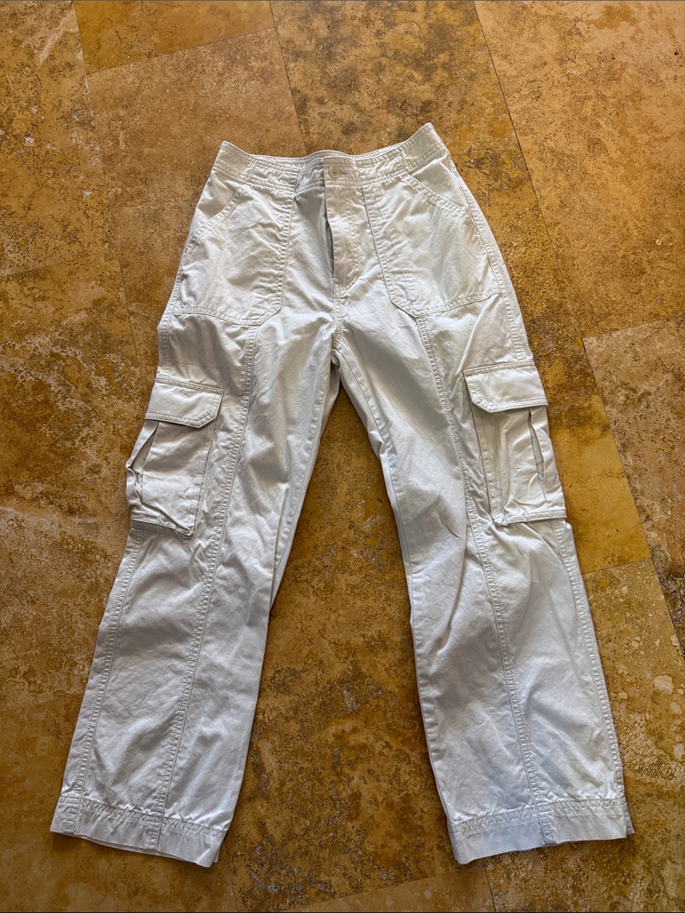 Abercrombie & Fitch Beige Cargo Pants - Utility Pockets
